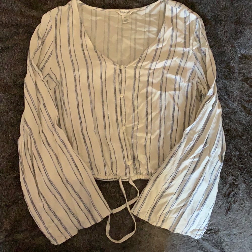 Cropped dressy shirt